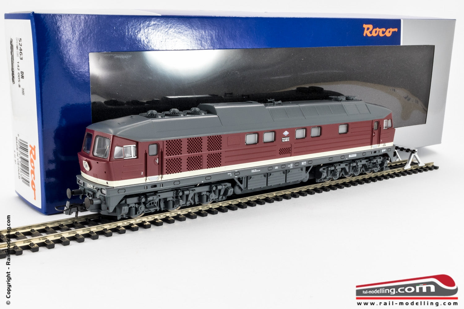 HOゲージ ROCO ディーゼル BR142 (DCC Sound) - 鉄道模型