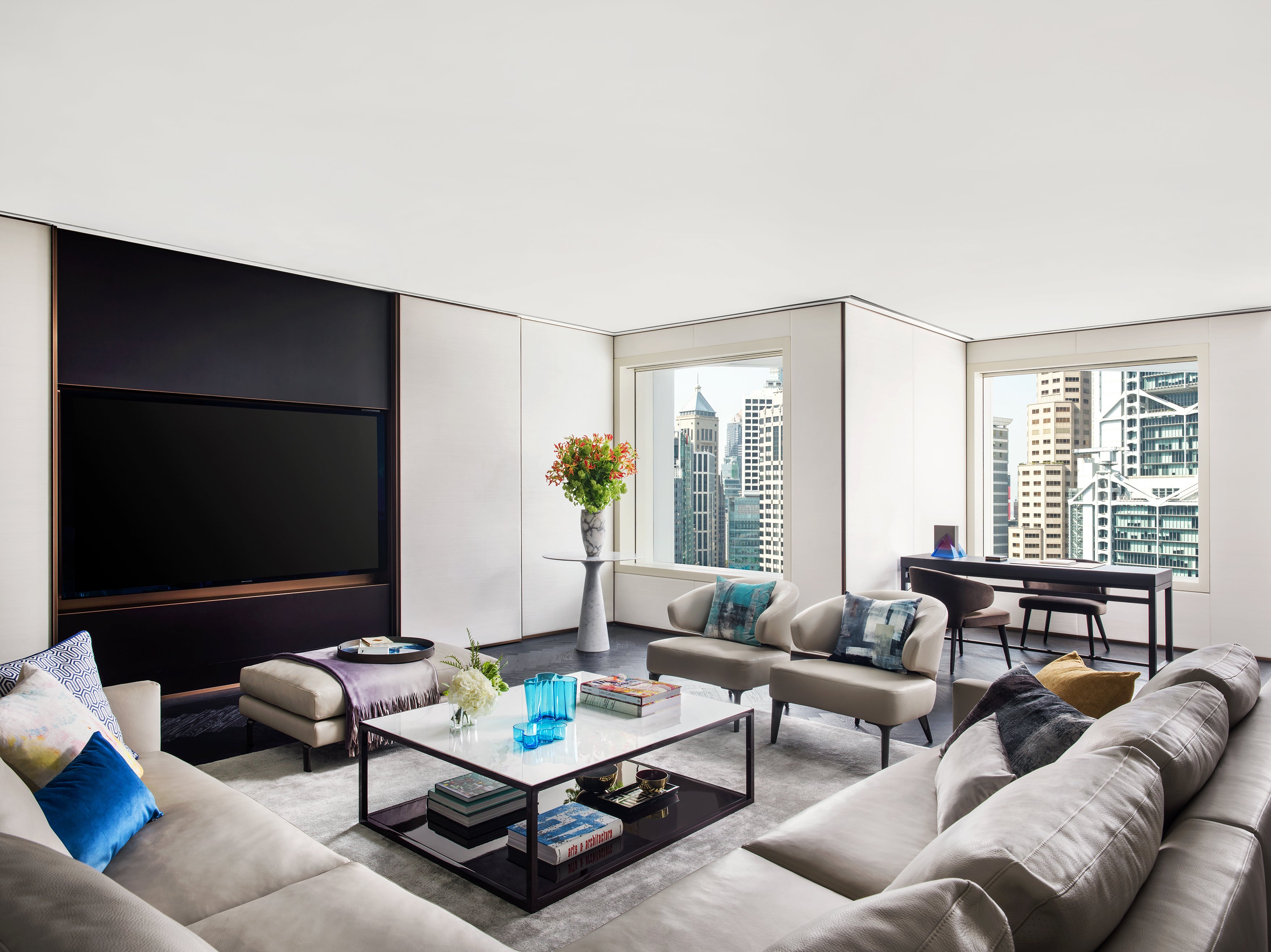 Andante | The Murray Murray Suite Living Room 1
