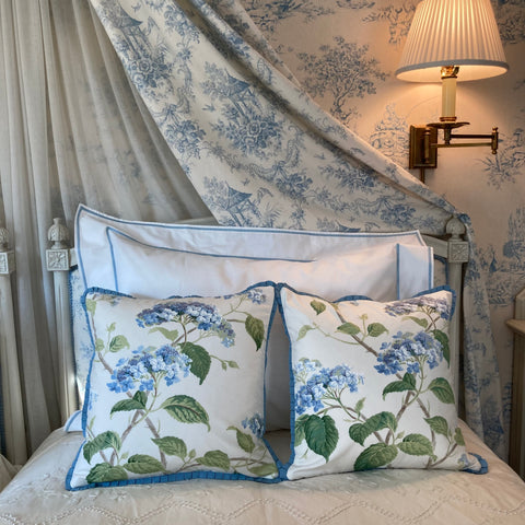 Iconic Colefax & Fowler Blue Summerby