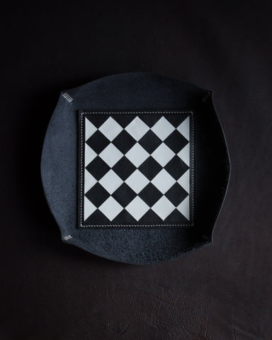 valet tray, chess, black, white