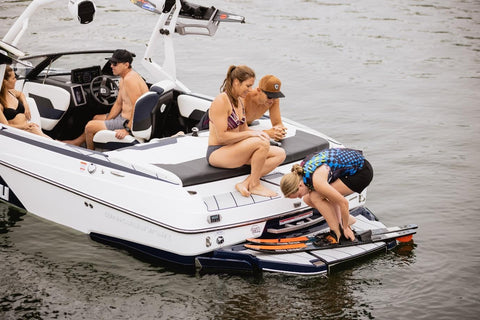 Best overall  ski boat for all levels - Elite Boats