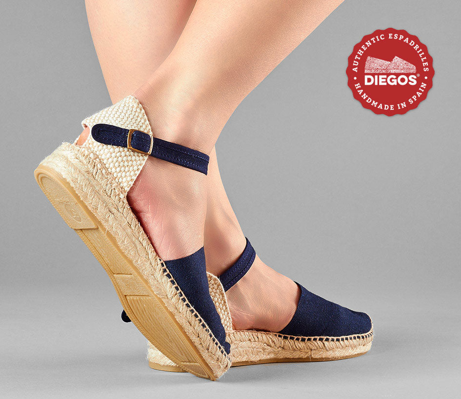 Pas på leje kristen Navy blue espadrilles with low wedge heel and ankle strap | Classic Spanish  summer shoe – diegos.com