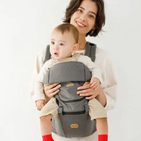 Hip seat carrier (hug string)