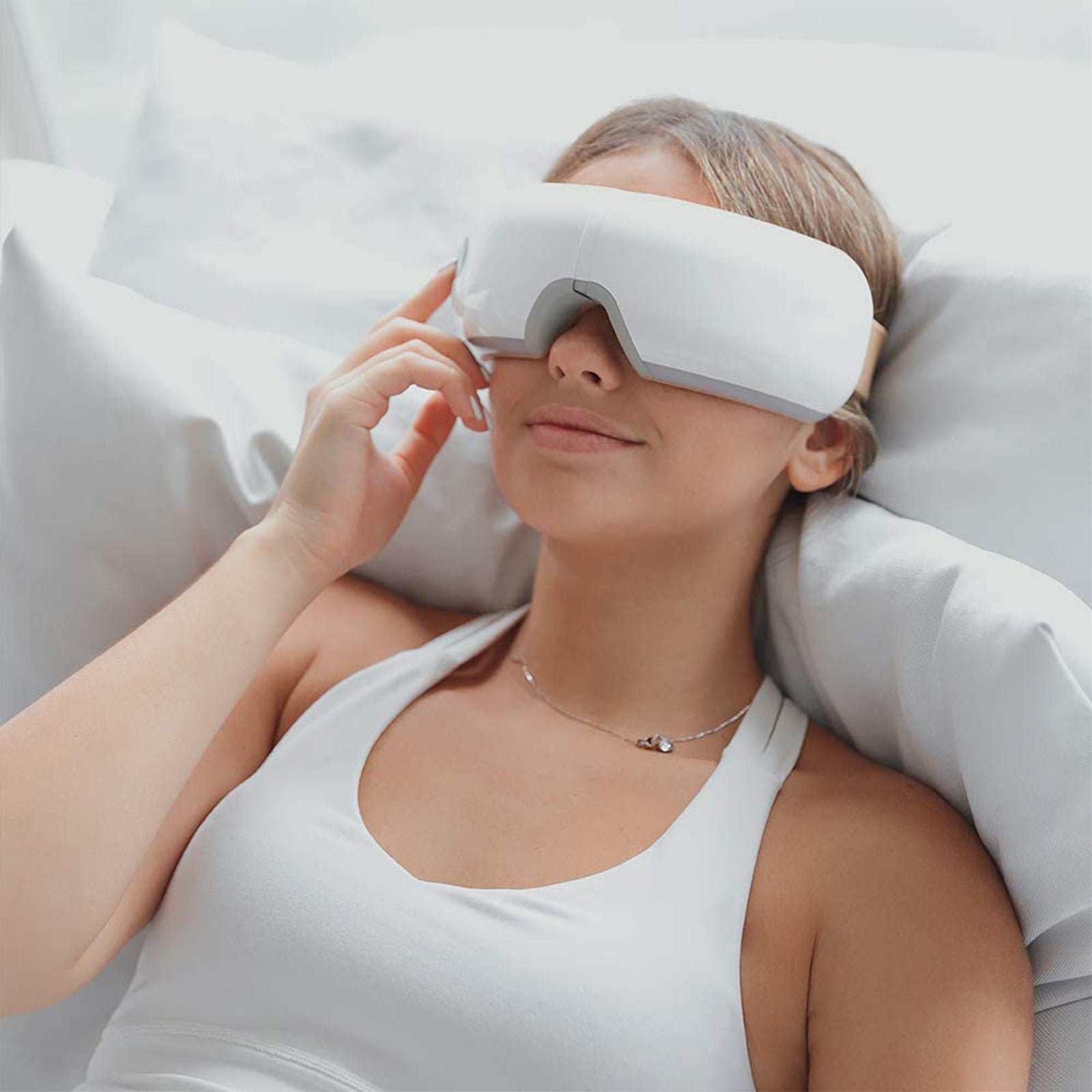 Heated Eye Massager | Rechargeable Eye Massager | Zarifa