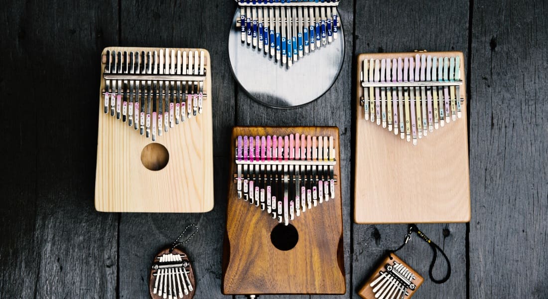 Piano à pouce Mini Kalimba 8 touches, Instrument de musique portable en  acrylique pour enfants et adultes, Cadeau musical de poche pour débutants