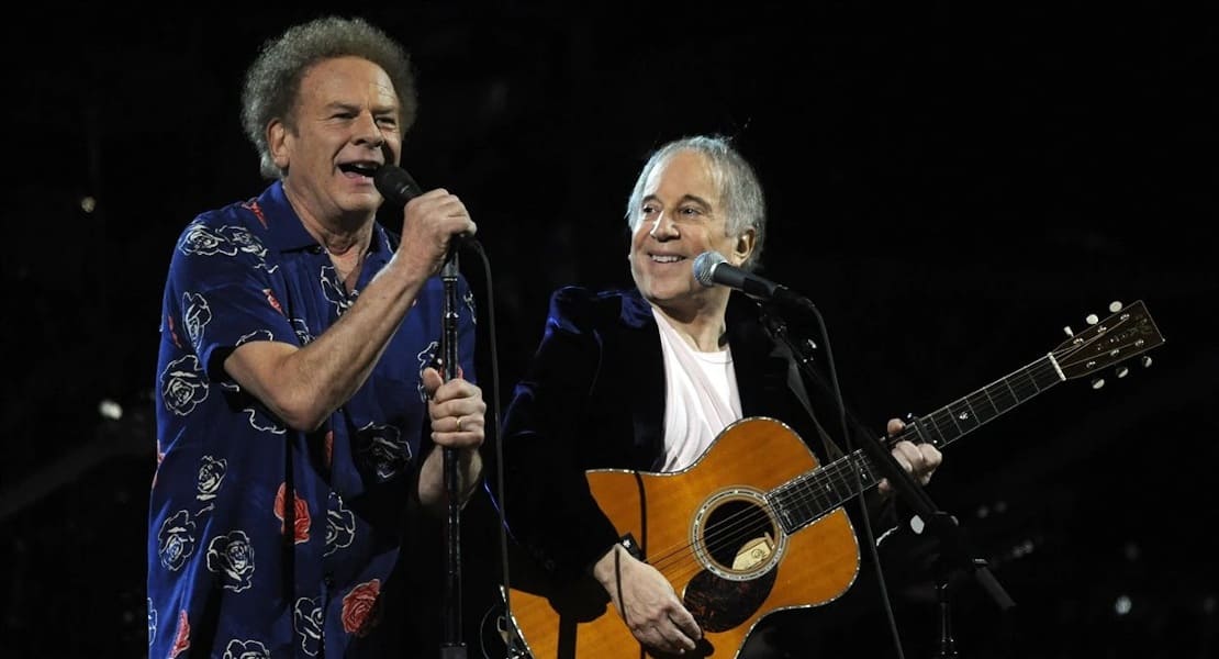 Paul Simon et Arthur Garfunkel en concert en 2012