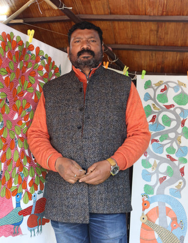 Dilip Shyam, a tribal Gond artist hailing from district Pattangarh of Madhya Pradesh