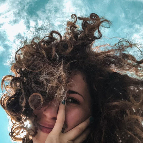 How to protect your hair on vacation?