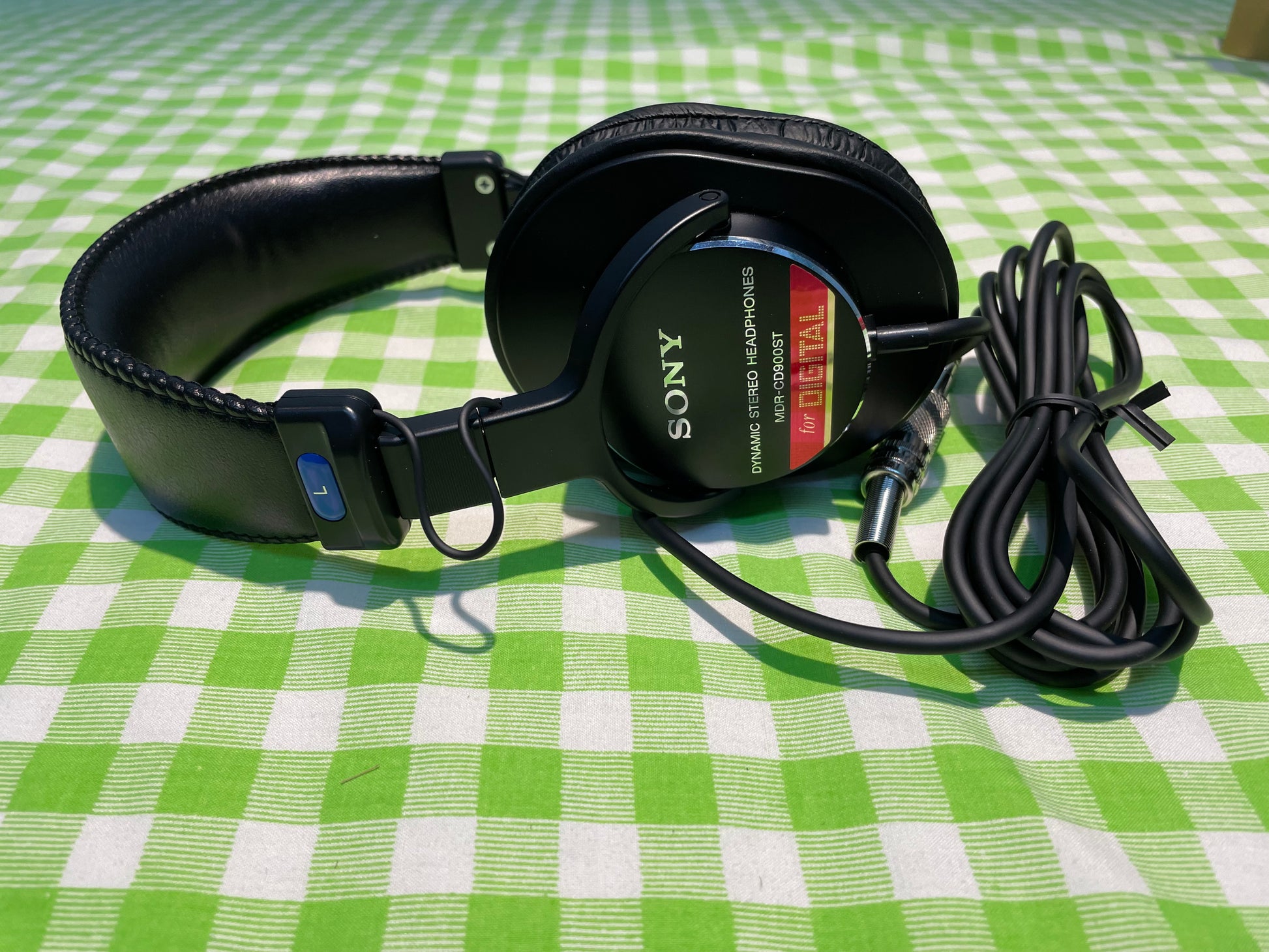 SONY MDR-CD900ST SEALED STUDIO Monitor Headphones (Q_52) – nomino