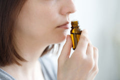 Óleo essencial uso olfativo
