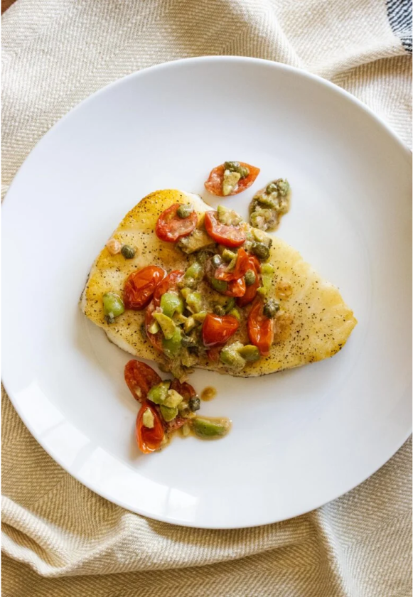 https://cdn.shopify.com/s/files/1/0555/0034/1335/files/pan_seared_chilean_sea_bass_ingredients.png?v=1696595580