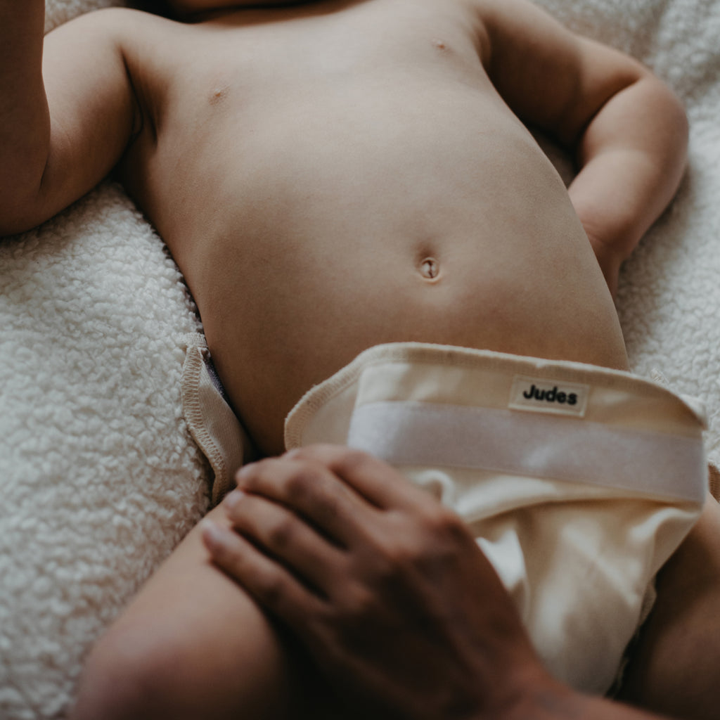 Judes pannolini di stoffa bambino avvolto ampiamente per l'anca