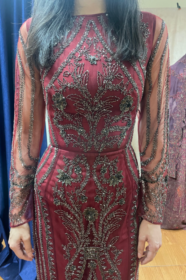 Red Net Embellished Gown With Dupatta Design by Kalighata at Pernia's Pop  Up Shop 2024