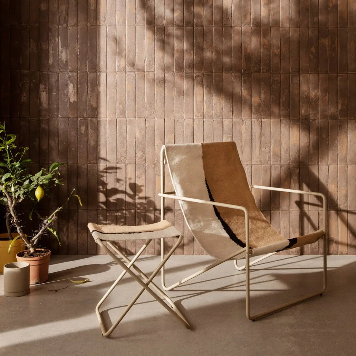 ferm Living Desert Lounge Chair Cashmere Soil