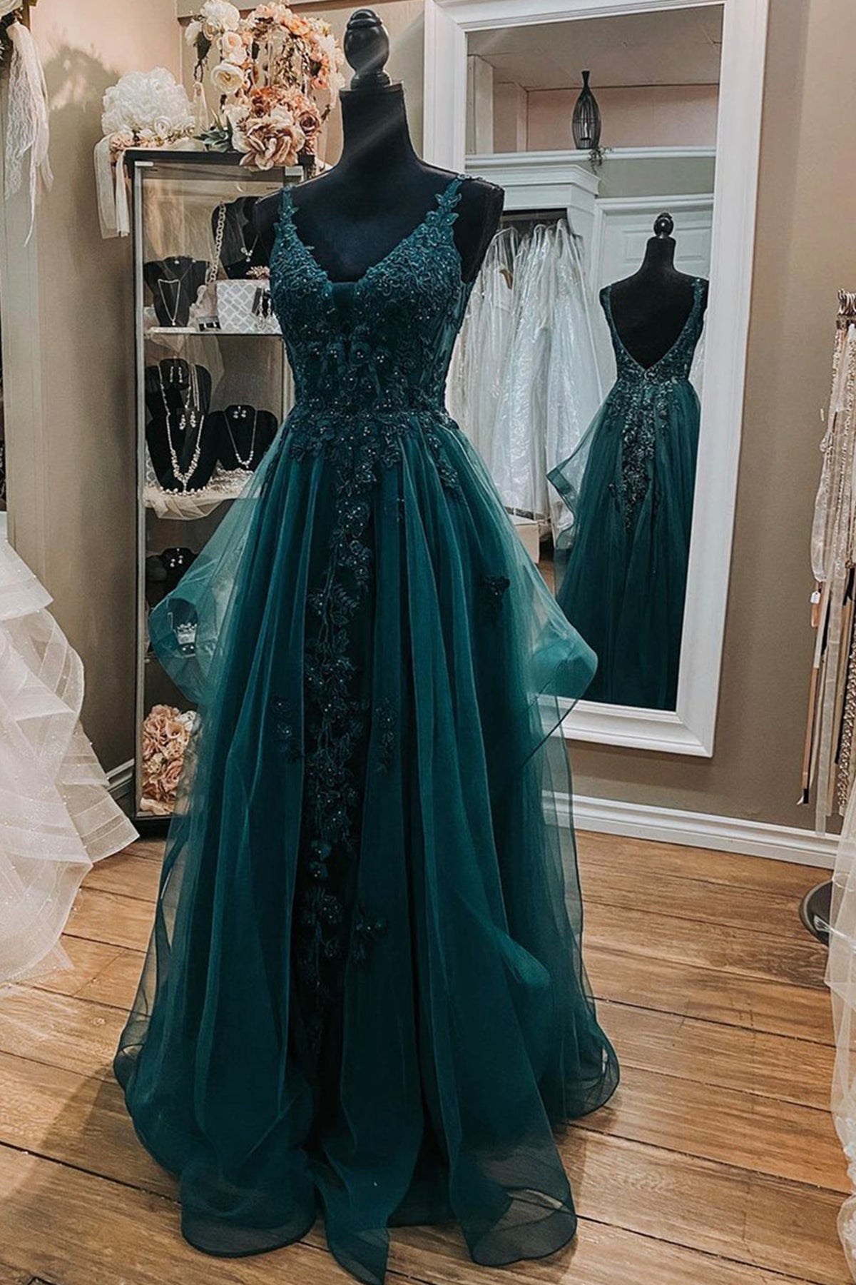 Dark Green Lace Applique and Beaded V-neckline Party Dress, A-line Tulle  Evening Dress