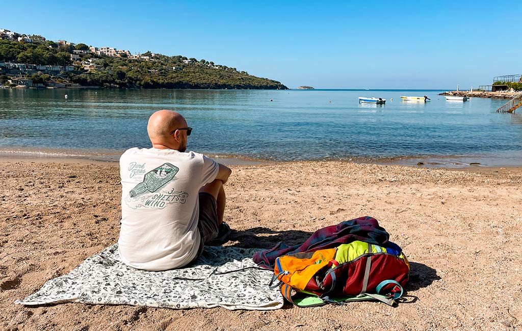 tay Comfy All Day Long: Swap Your Robe for a Surf Poncho and Start Your Adventure!