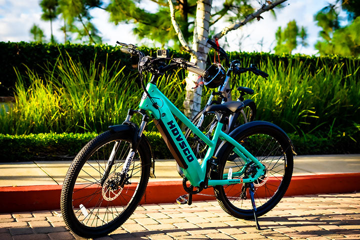 HovCity Cruiser Electric Bike.jpg__PID:42f877d4-fb9f-4641-8ad8-5a8498c31237