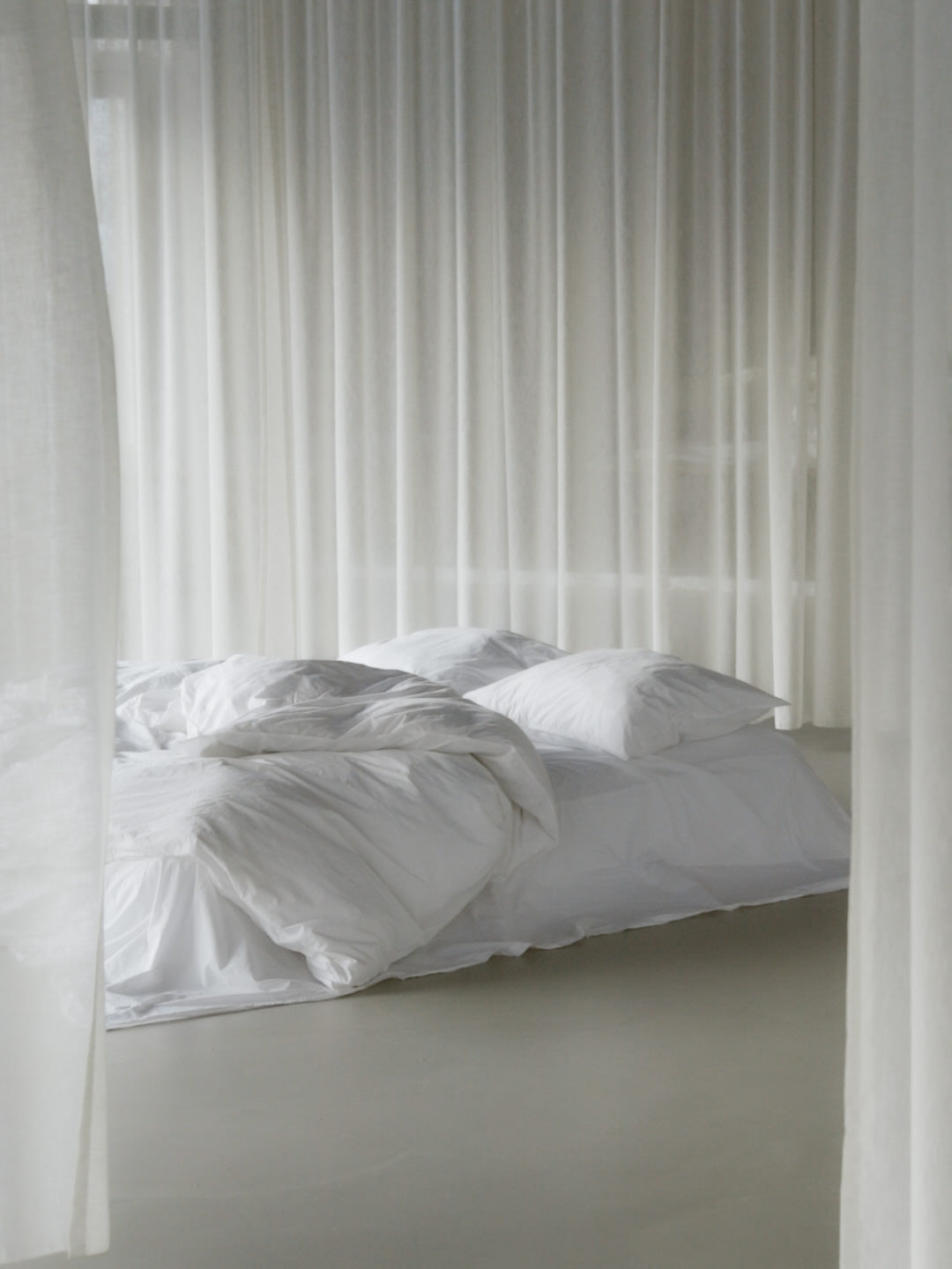 Se DAWN - Percale sengetøj - Bright White - 200x200 cm - 100% økologisk bomuld - Hvidt hos Dawndesigns.dk