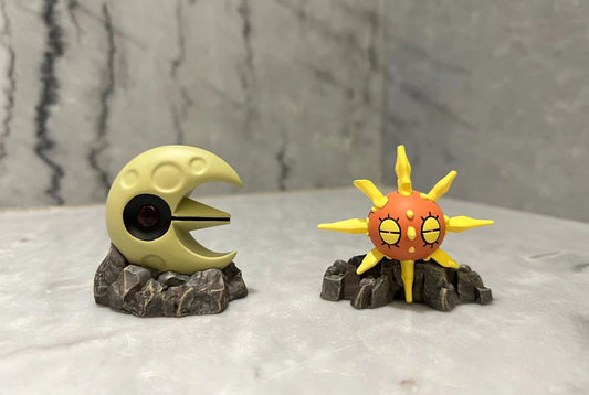 1/20 Scale World Zukan Solgaleo & Lunala - Pokemon Resin Statue