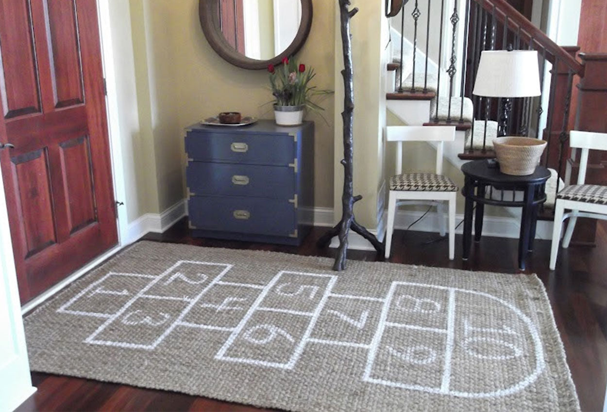 https://cdn.shopify.com/s/files/1/0555/2678/5204/files/Entryways-and-Hallways-Runner-Rug.jpg?v=1687598343