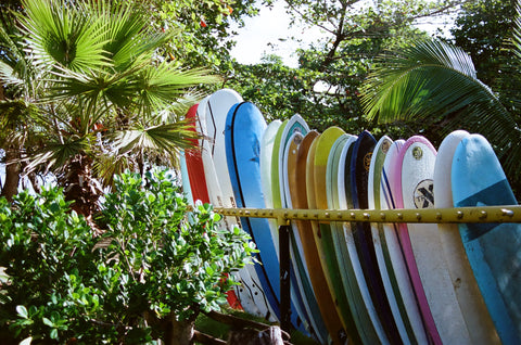 Surfboards lined up at Playa El Encuentro 