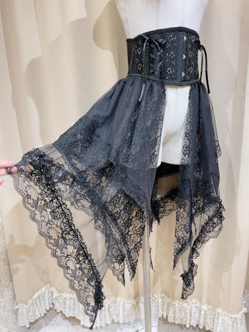 TIERED LACE TAIL VERY SHORT CORSET | MAJOH | ロリータ ゴスロリ 