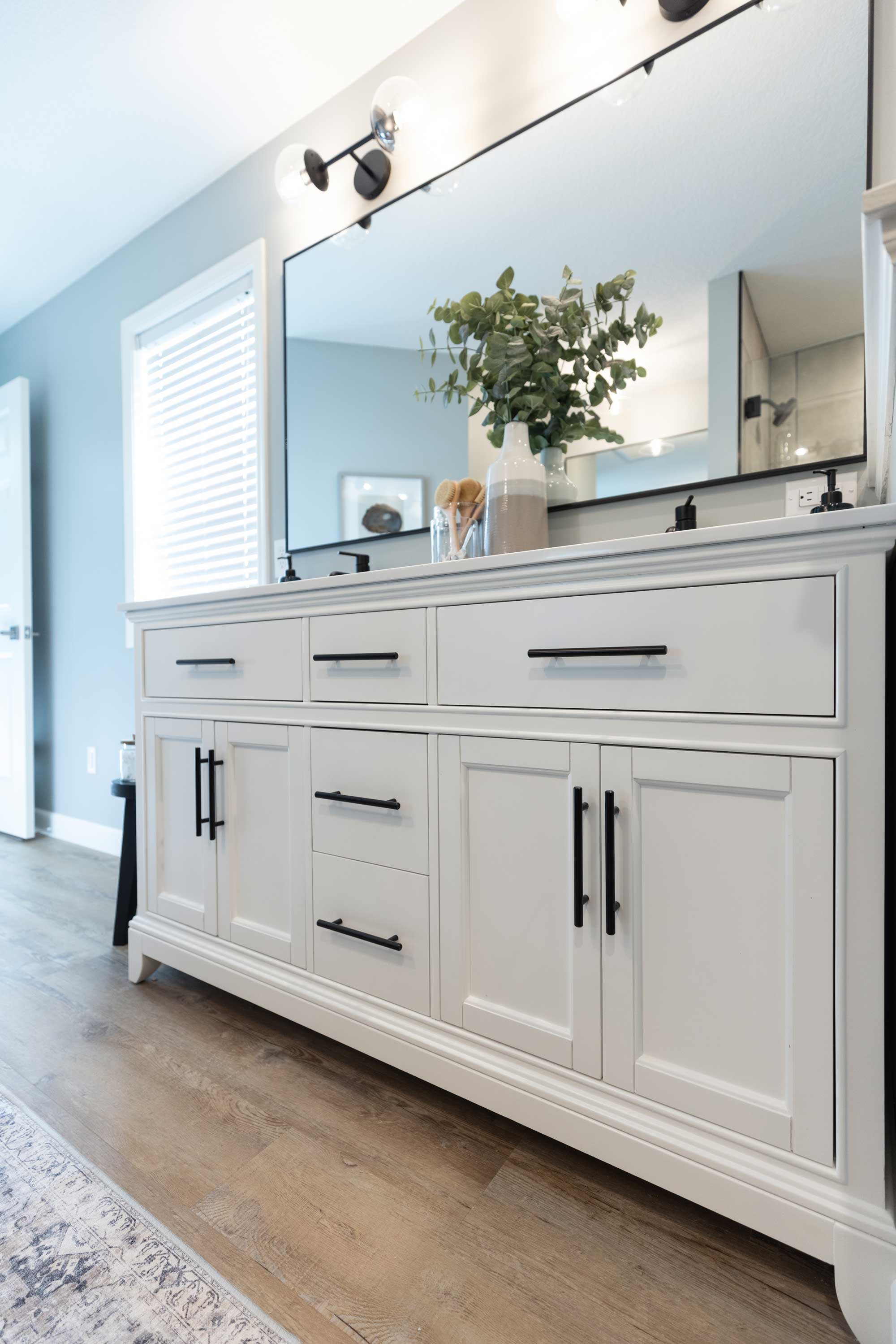 Bathroom Vanity