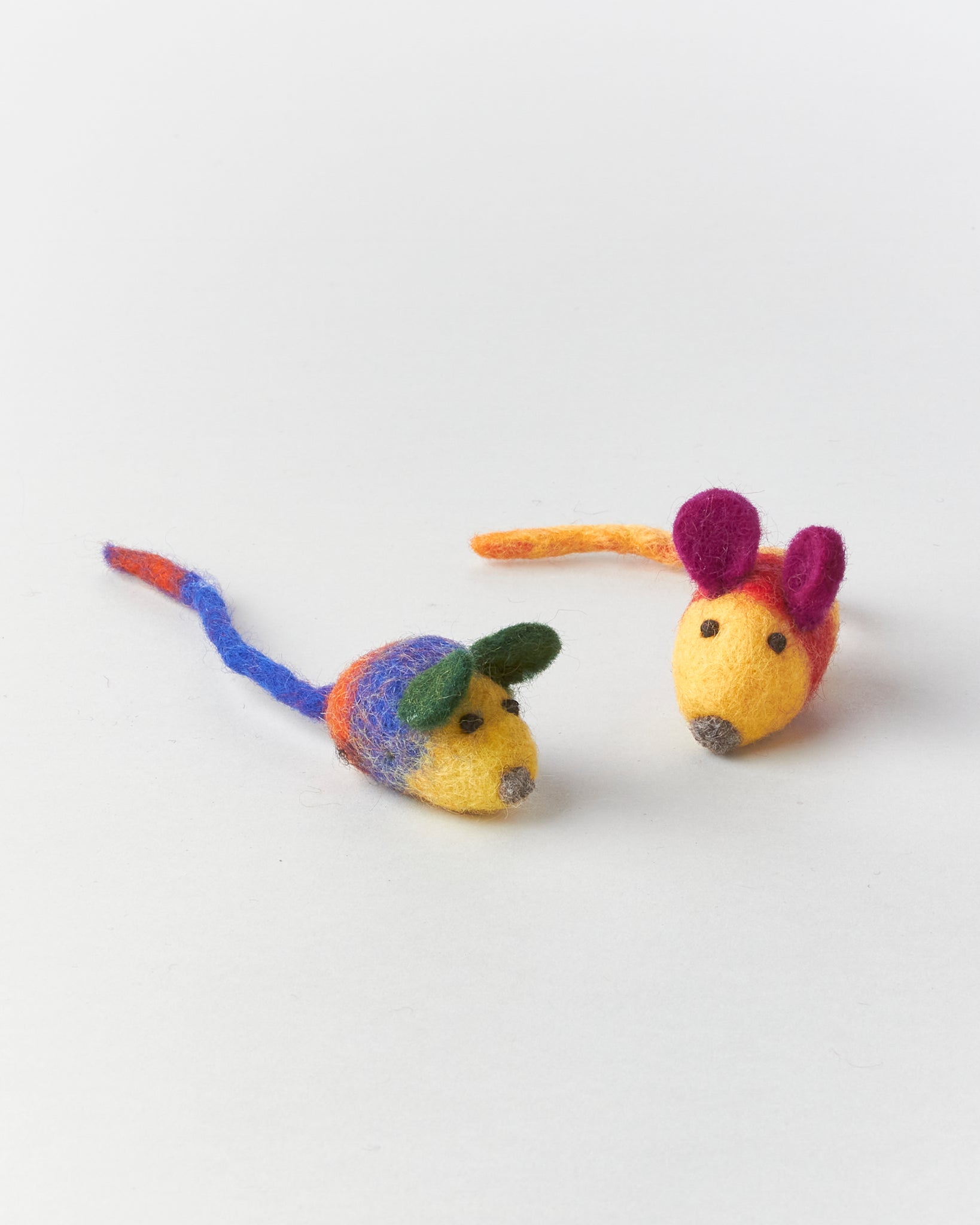 Felted Wool Shrimp Cat Toy – GOOD FRIEND