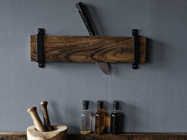 Messerhalter aus Holz mit zur Wandmontage