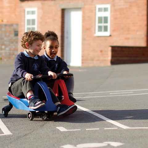 Ride on toys: Kids racing each other on Didicars