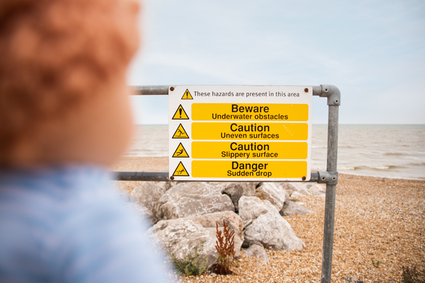 beach safety signs