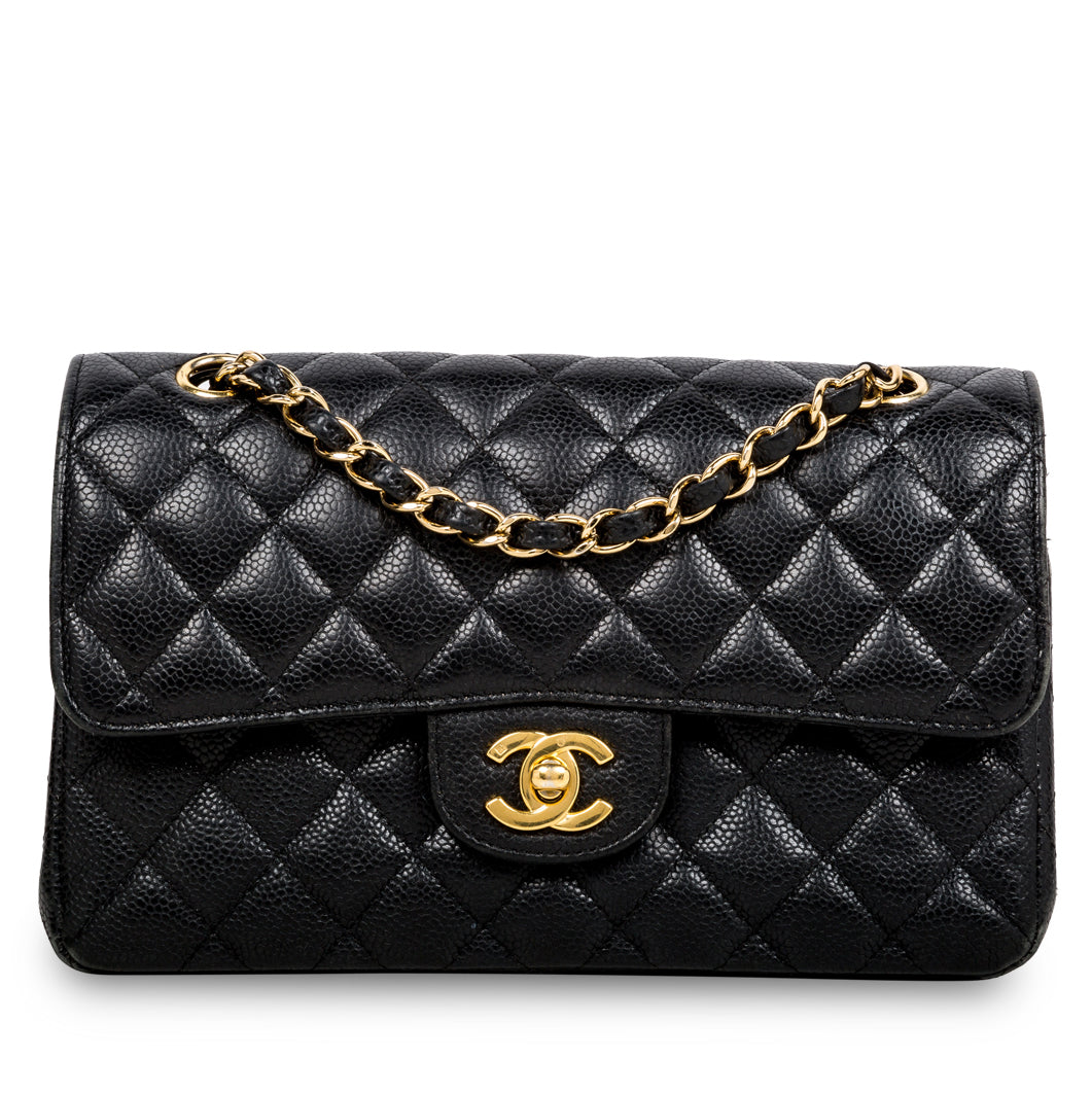 CHANEL SMALL FLAP BAG IN LAMBSKIN LEATHER