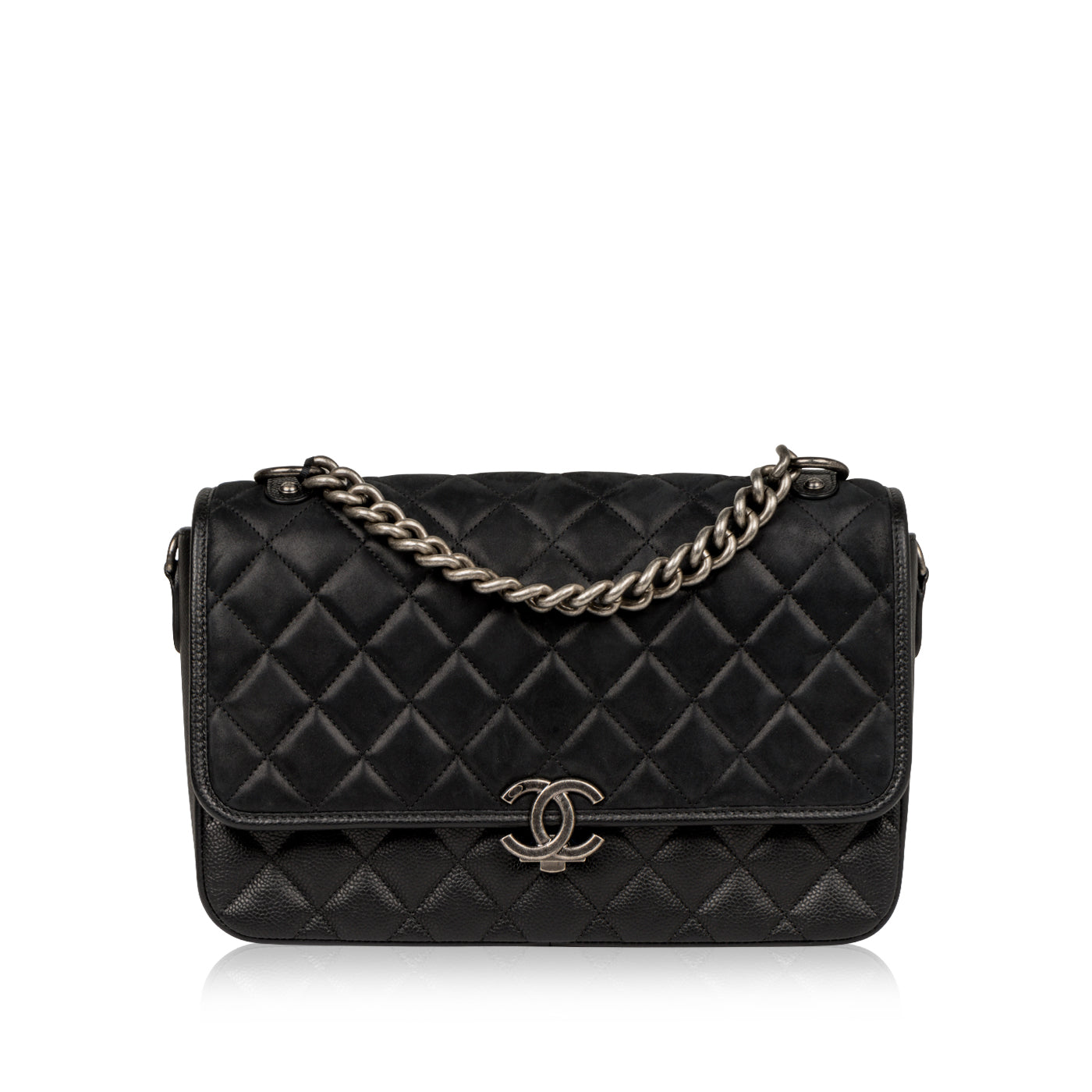 Chanel - Leather and Nubuck Messenger Bag - Pre-Loved | Bagista