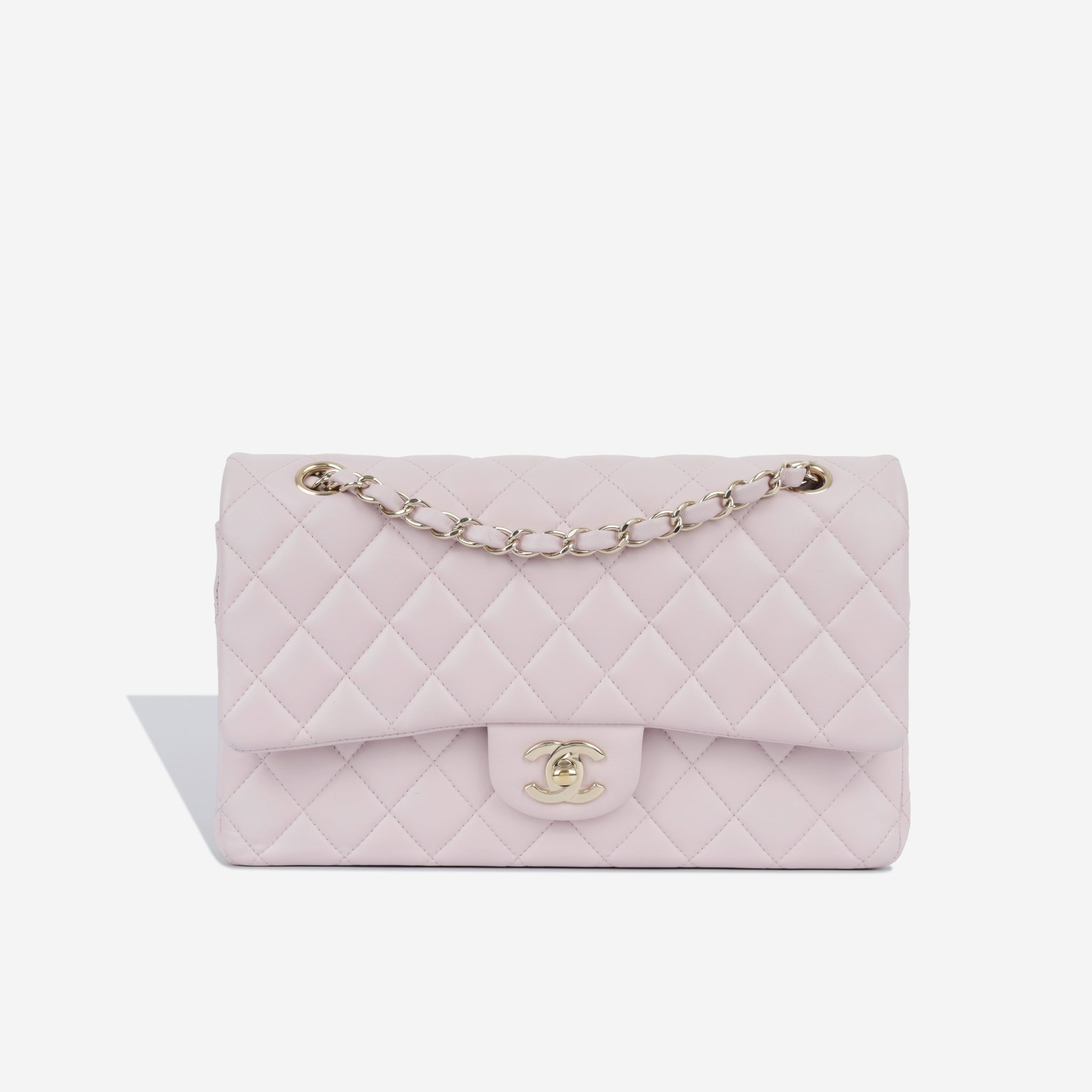Chanel - Medium Classic Flap Bag - Pale Mauve Lambskin - CGHW - Pre Loved |  Bagista