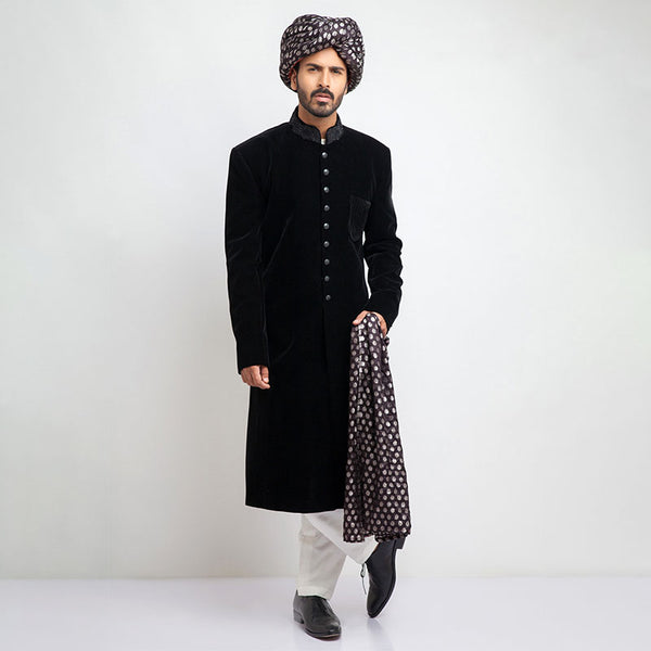 groom black sherwani