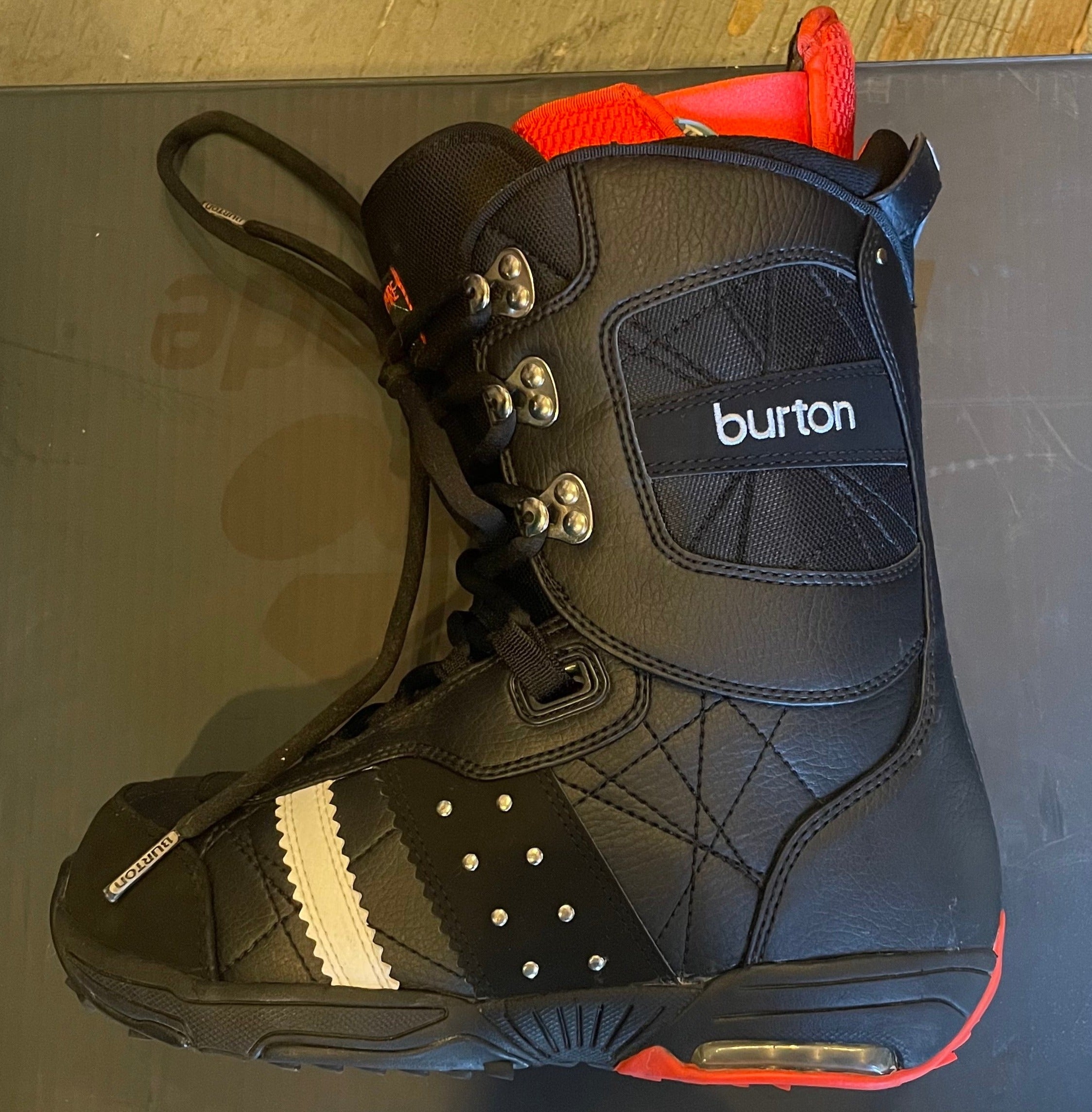 parallel voor Arresteren Burton Sapphire Women's Snowboard Boots - Size USW 7.5 Only - Sale | THURO