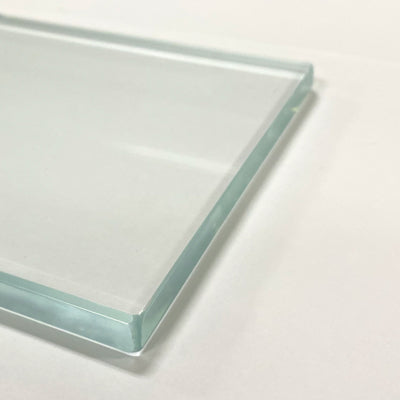 Example of a Low Iron Clear Glass Table Top
