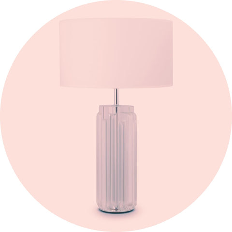 Une Lampe à Poser en Verre très design avec une couleur chromée.