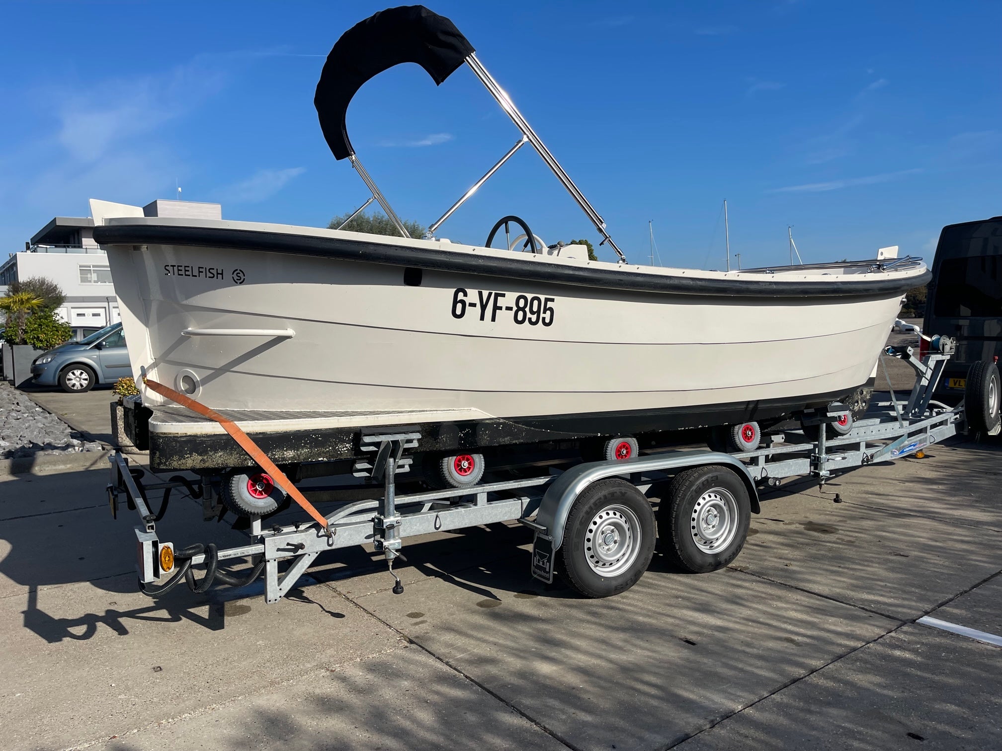 Steelfish 670 Cabin met Yamaha 70 pk montage