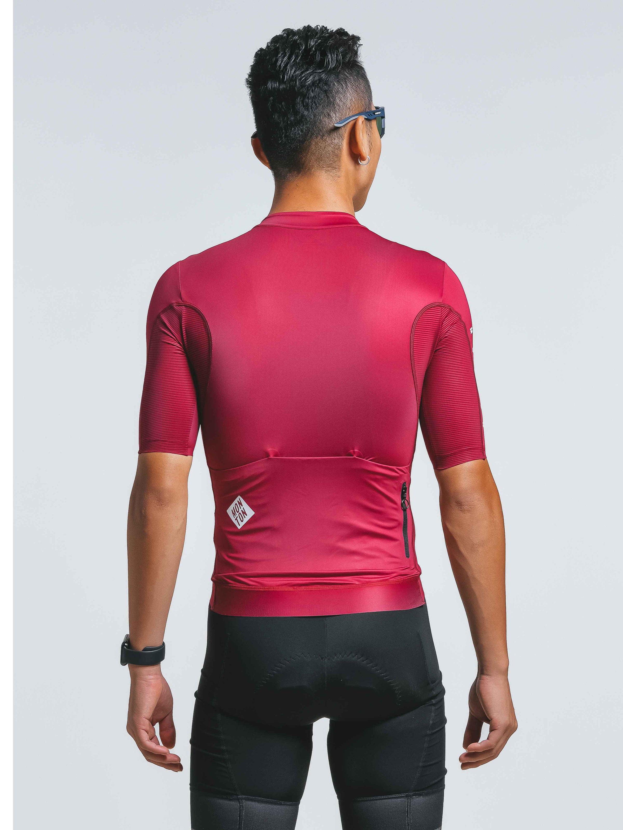 burgundy cycling jersey