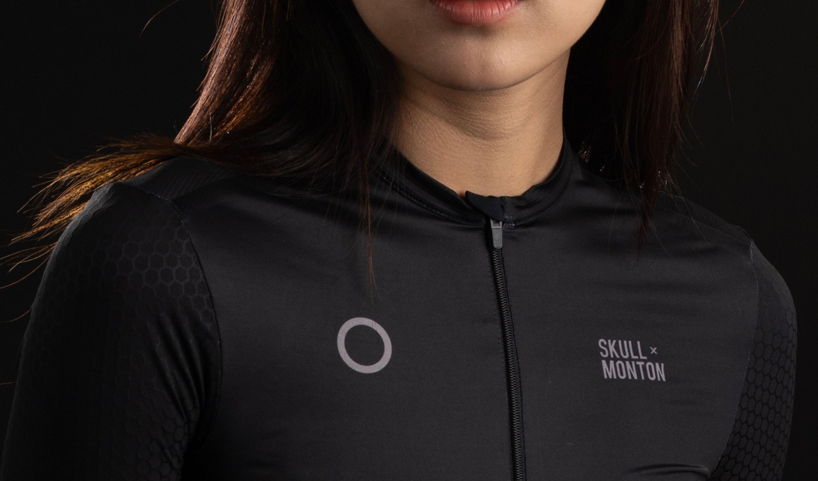 black cycling wear