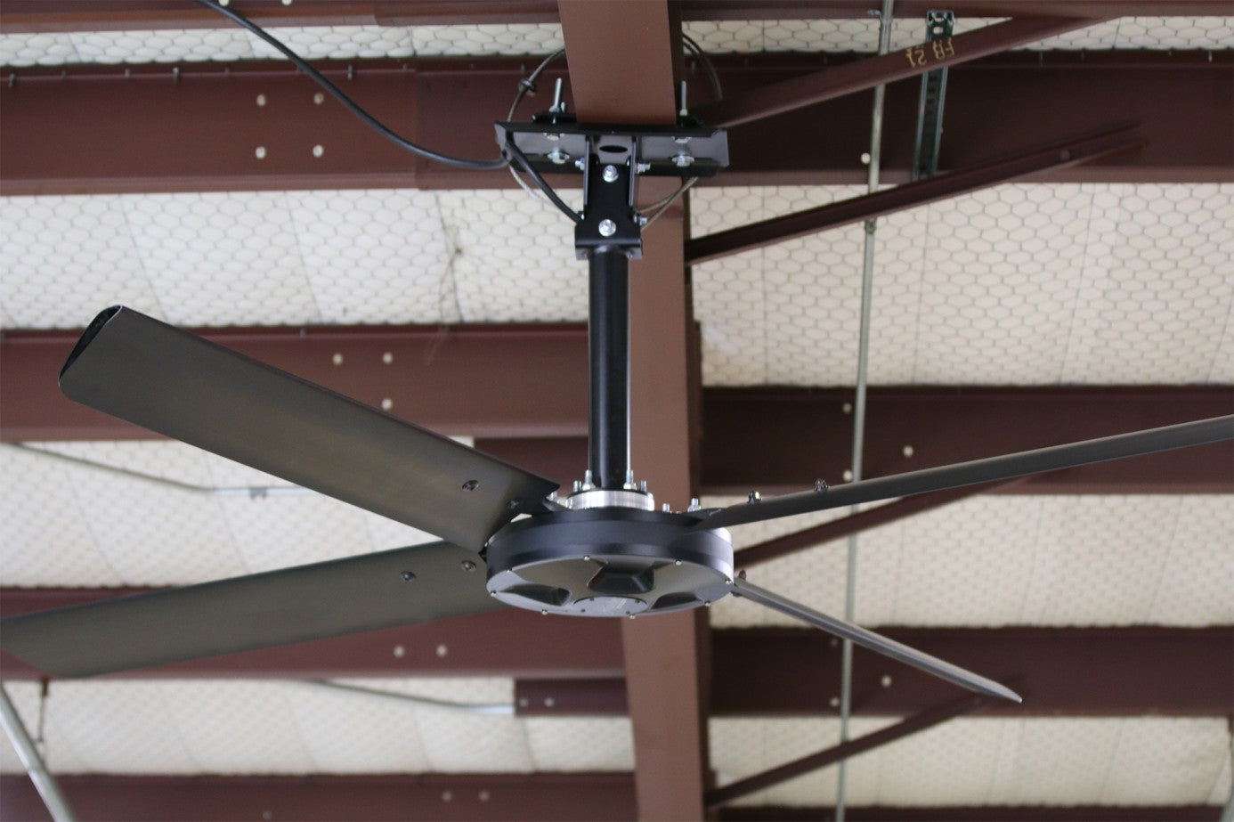 industrial-hvls-ceiling-fan-buying-guide-how-to-choose-the-best-industrial-ceiling-fan