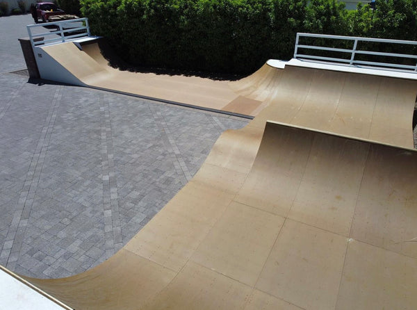 Spine Halfpipe Skate Park by OC Ramps