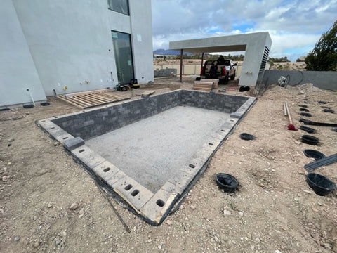 Inground halfpipe foundation