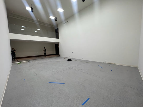 Empty Raquetball court turn to skate bowl