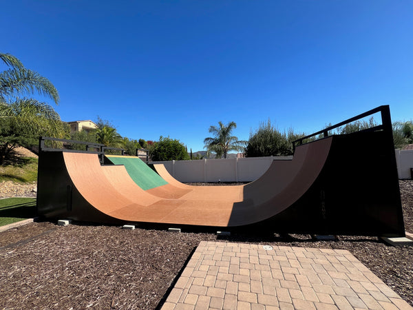 OC Ramps 5ft tall Halfpipe with bank ramp with Gatorskins