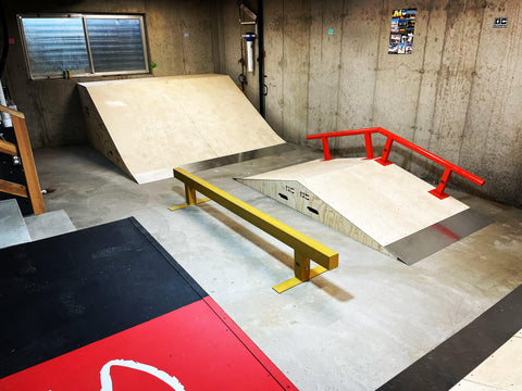 OC Ramps Bank Ramp, Bump to Rail, 24k Gold Skate Rail