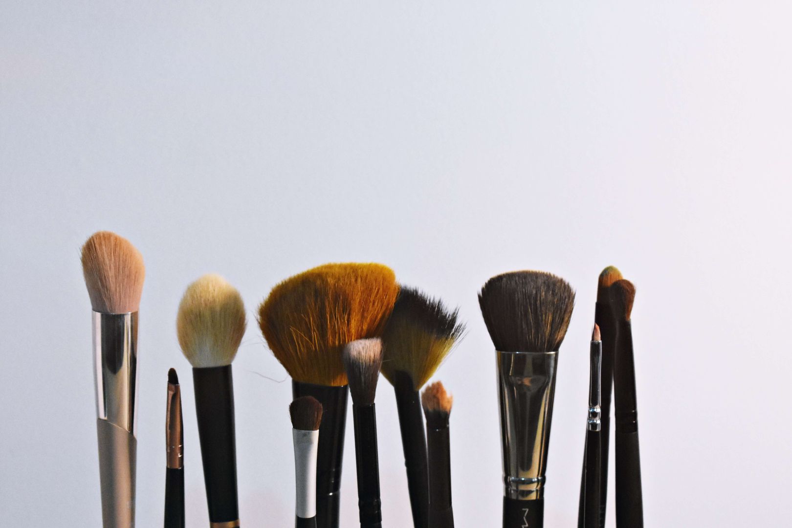 Clean makeup brushes are a perfect tool to help you keep your painting clean