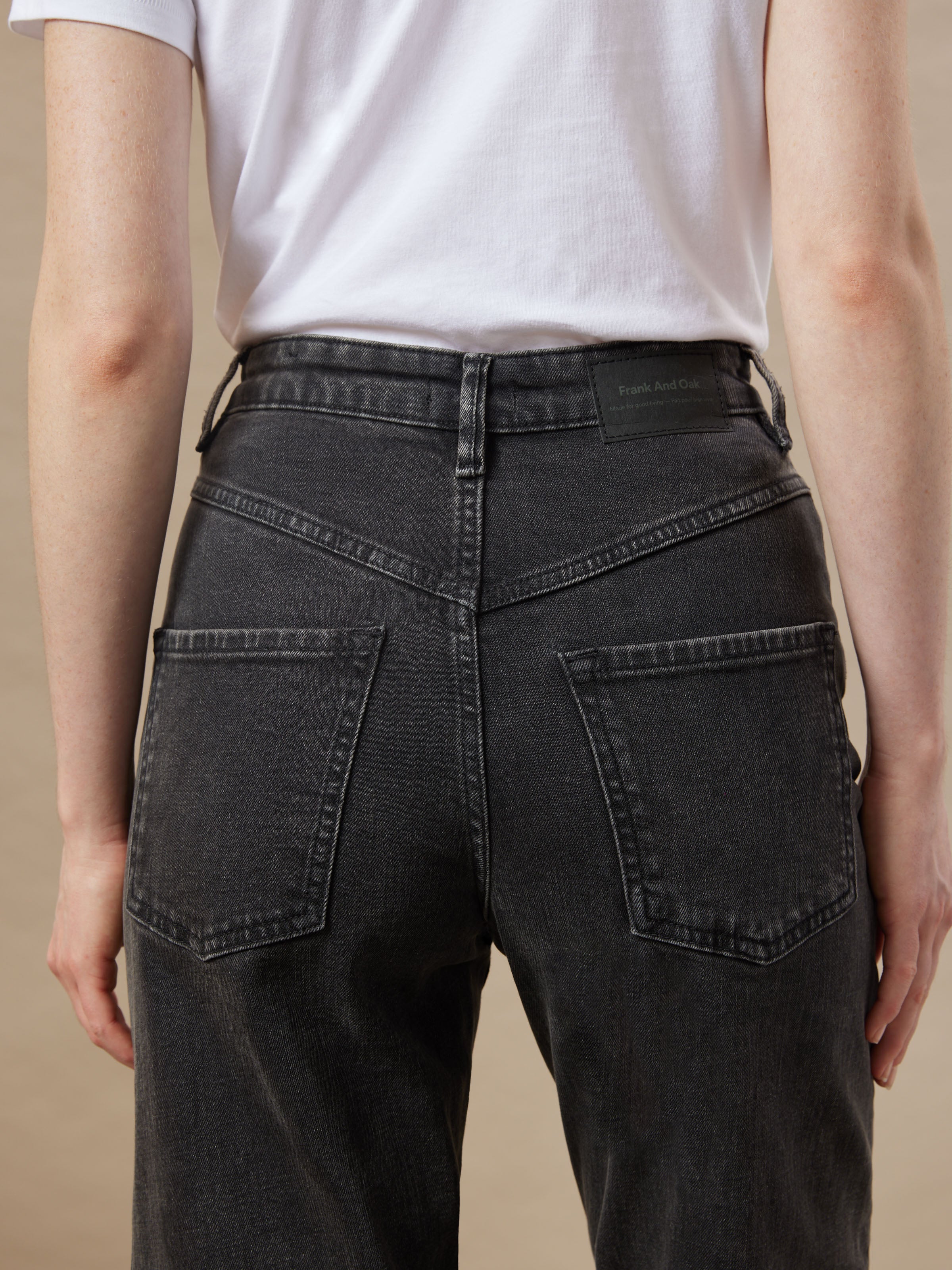 The Linda Balloon Jean in Washed Black