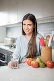 María Jesús Vicente es nutricionista dietista con mención en gestión y calidad de la UNAB. Tiene una especialización de experto en nutrición y salud en oncología de IL-3 de la Universidad de Barcelona. Trabaja con adolescentes y adultos, y también con pacientes oncológicos, en su consulta de Viña del Mar y online. Su enfoque es desde la prevención, convencida de que con pequeños cambios en los estilos de vida se puede alcanzar mayor bienestar. Cocinera de corazón, es amante del aceite de oliva y le encanta incorporarlo en sus recetas. Casada, tiene 3 hijos, y disfruta viajar y descubrir nuevos lugares y su gastronomía.